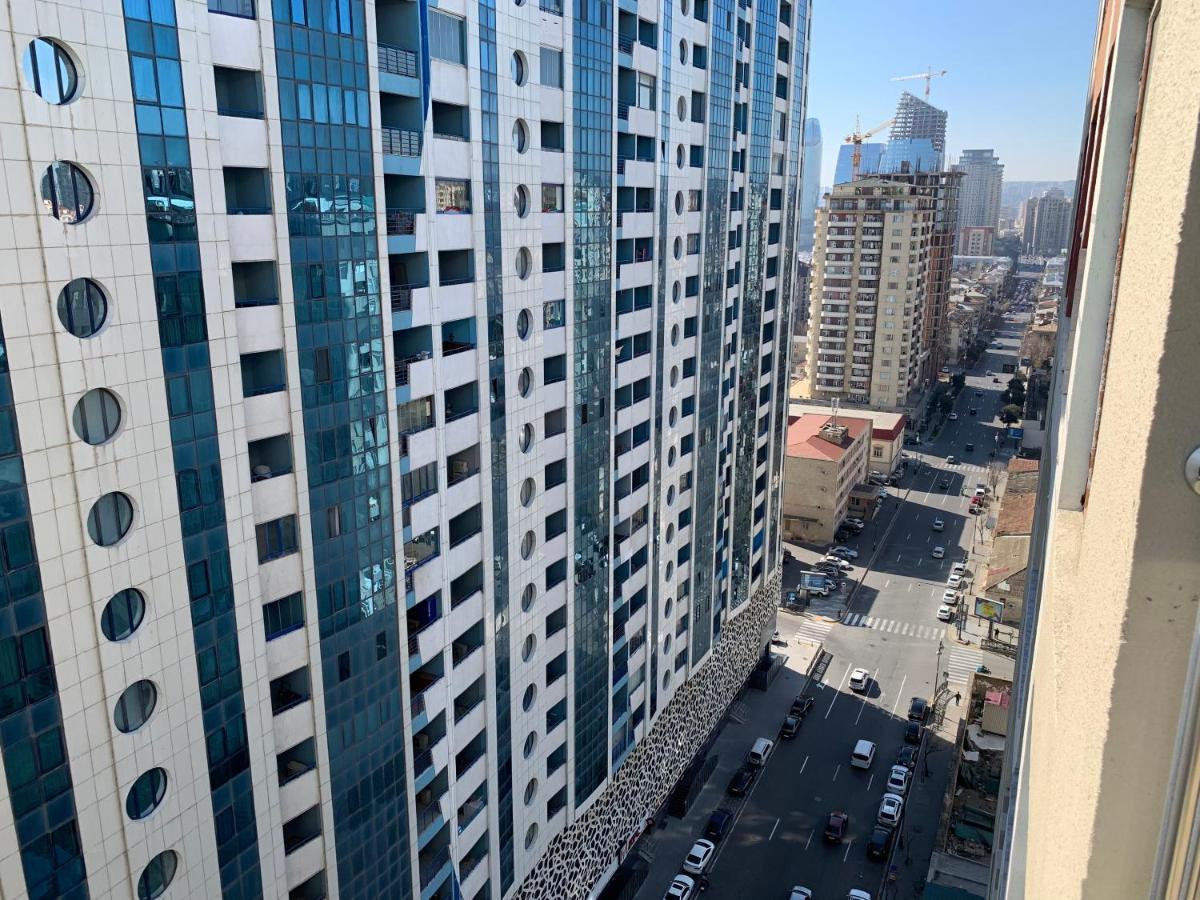 Park Azure Apartment Deluxe 2 Bedroom Baku Bagian luar foto