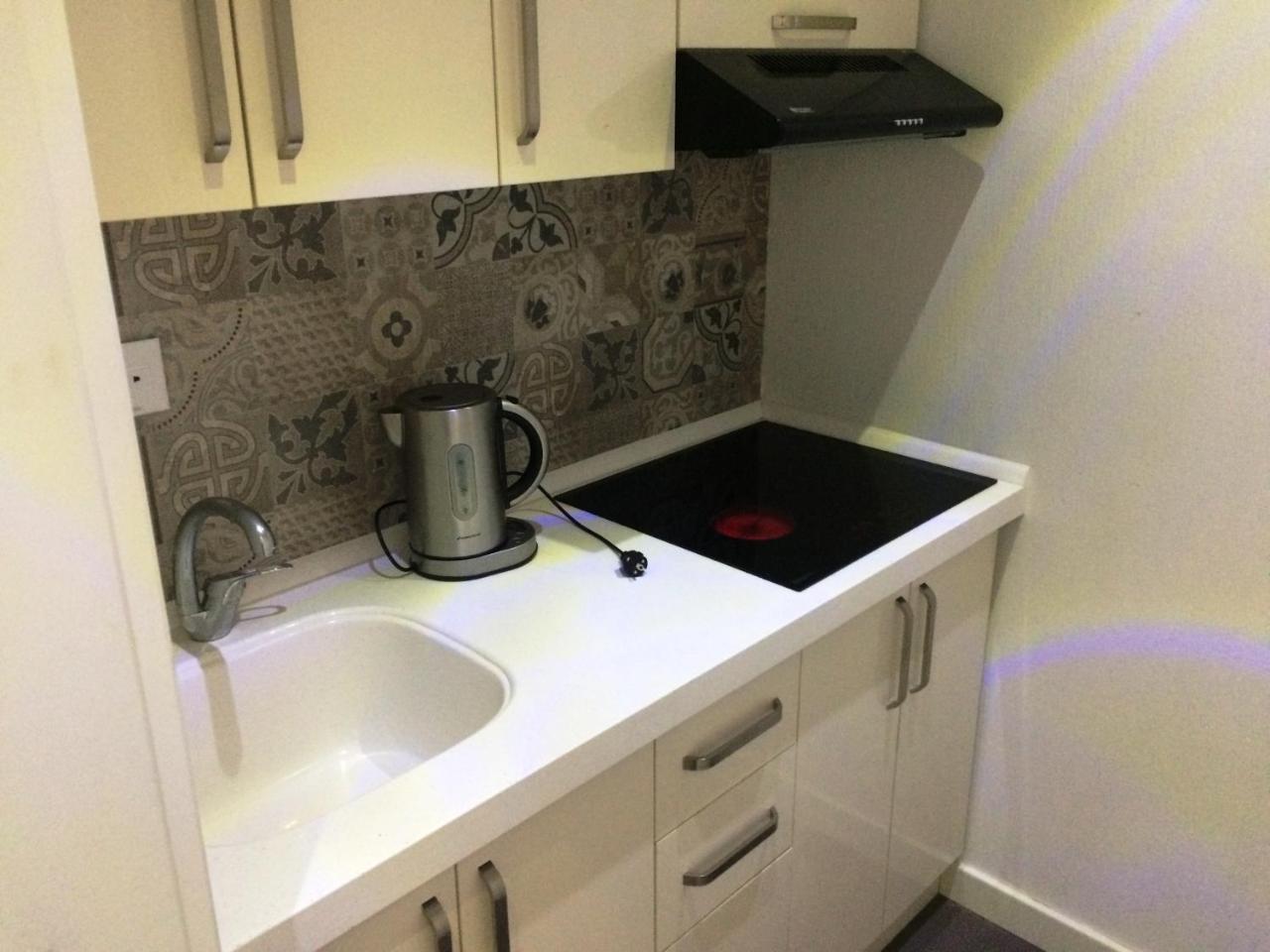 Park Azure Apartment Deluxe 2 Bedroom Baku Bagian luar foto