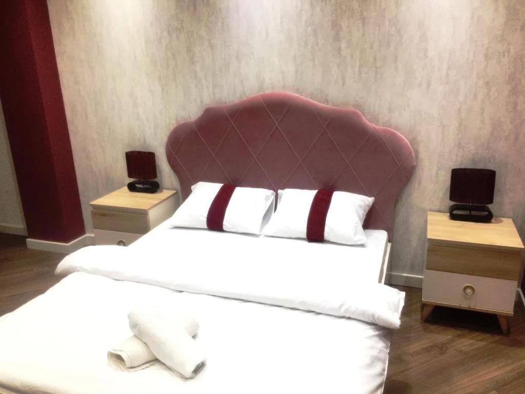Park Azure Apartment Deluxe 2 Bedroom Baku Bagian luar foto